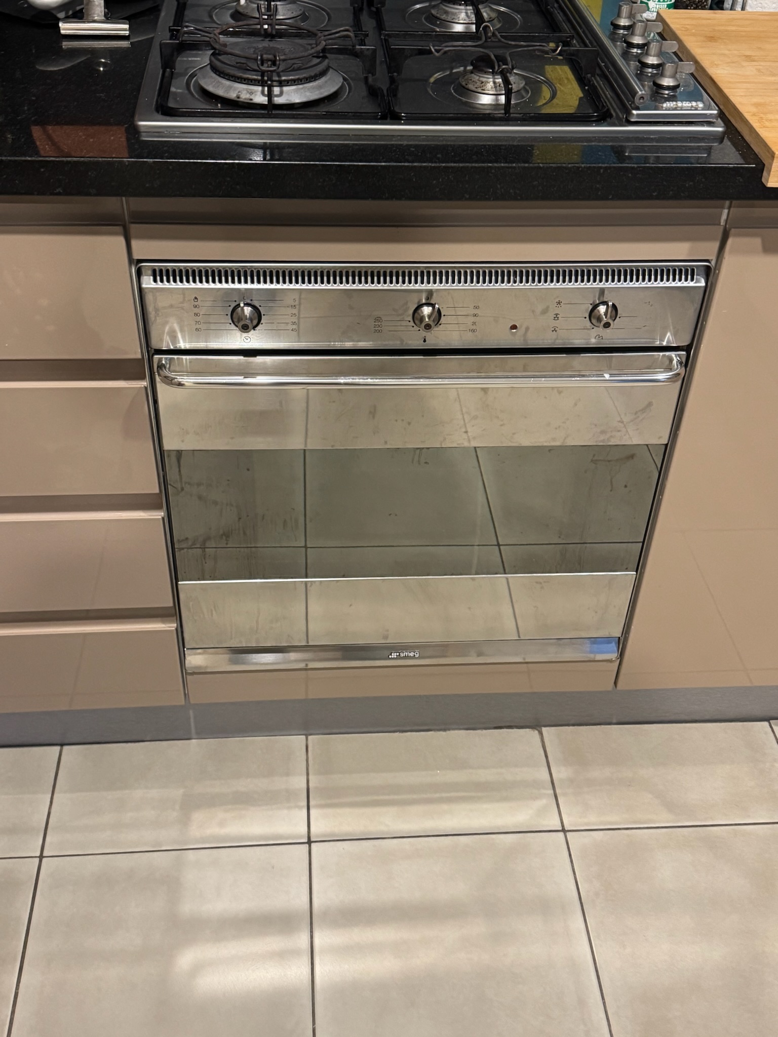 Licensed oven installation in Sydney by PrimeTime Electrical